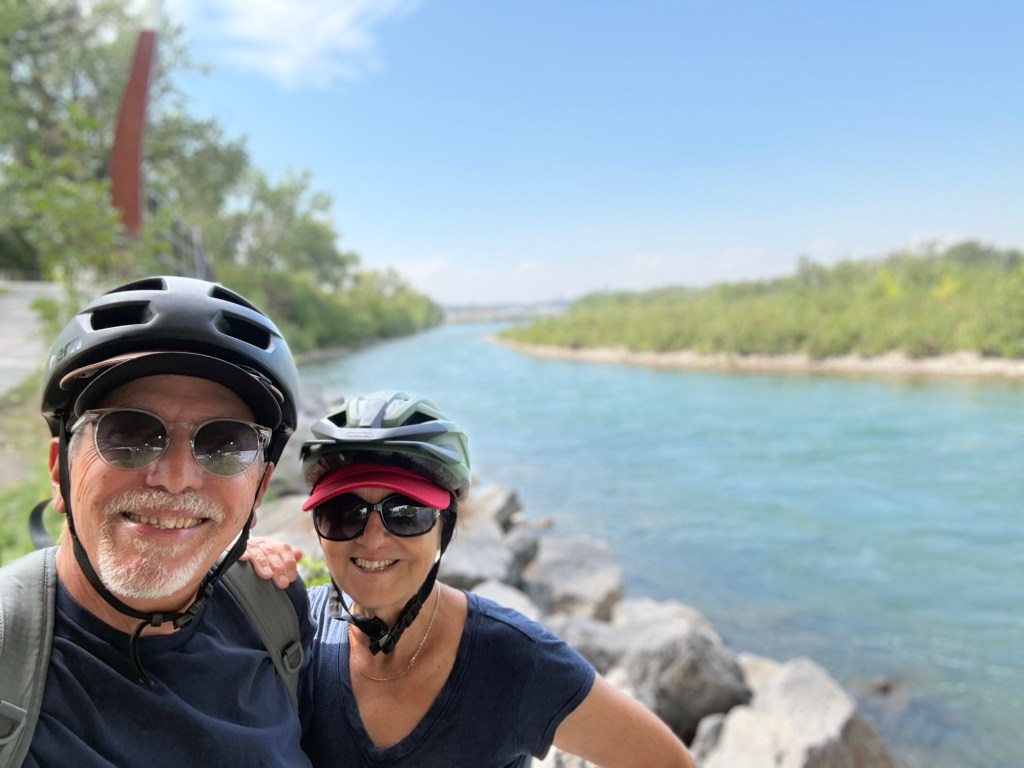 In Calgary we ate the food. In Banff we ate the scenery! An outdoorsy adventure in Alberta, Canada